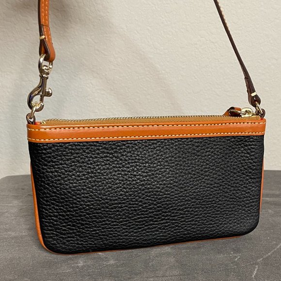 Dooney & Bourke Women's Wallet Pebble Zipper Leather Clutch - Picture 2 of 7